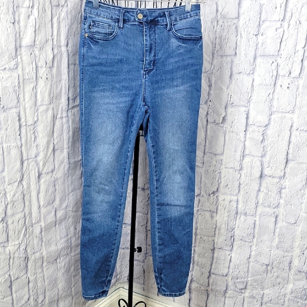 Judy Blue Skinny Blue Jeans